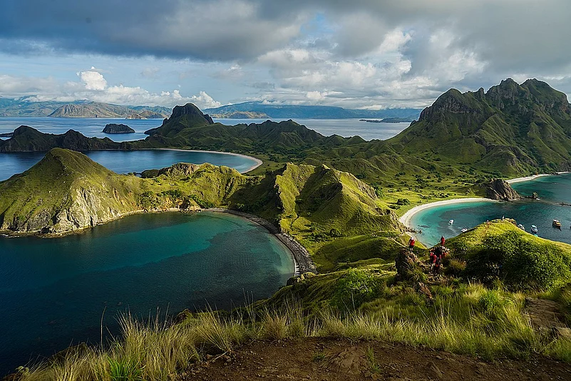 The bays of Padar Island